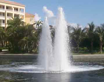 key west floating lake fountain